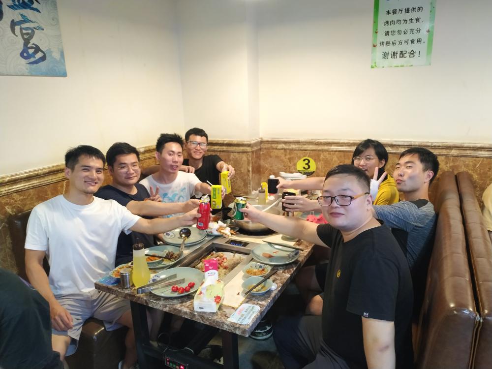 叩丁狼上海校区班级活动，自助烧烤欢乐多！