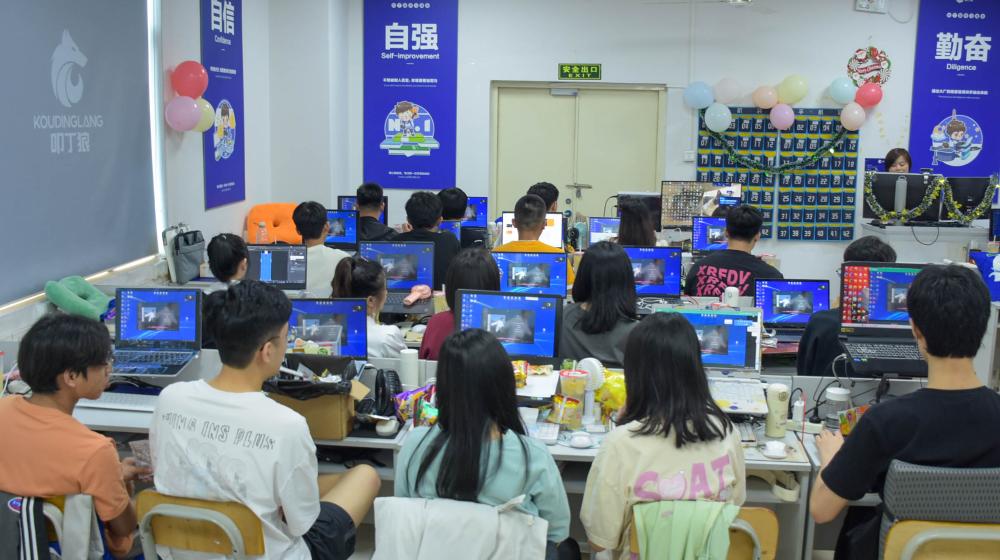 广州全栈UI设计220310期 | 梦想从这刻起，并不只是个幻想，靠自己它能成为现实中的一部分