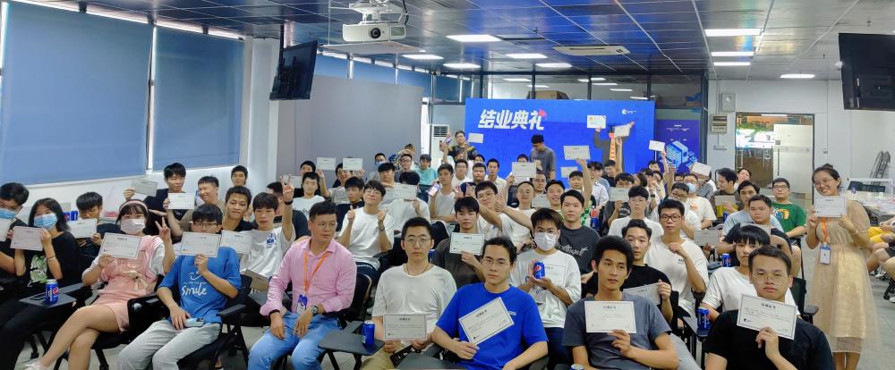广州Java220315期毕业 | 该来的都在路上，早晚苦尽甘来